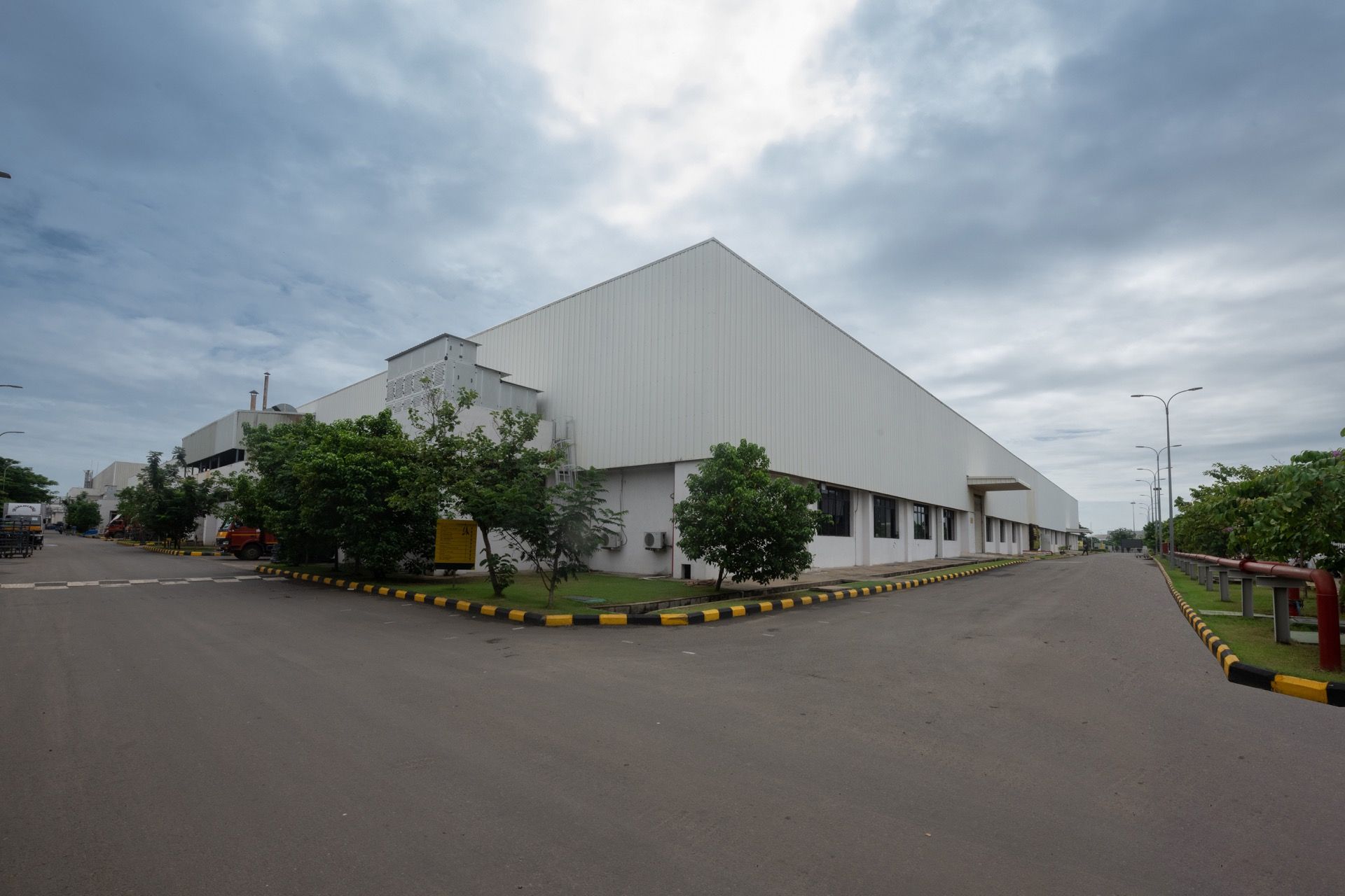 royal-enfield-factory-complex-5